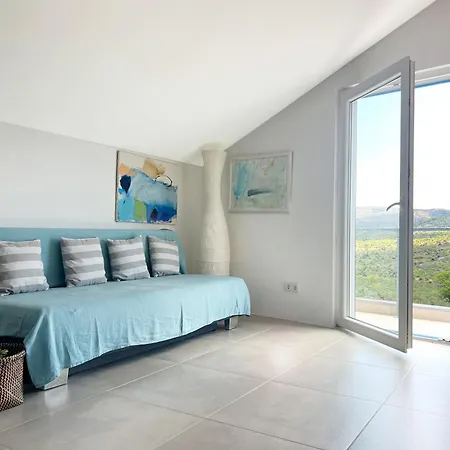 Mediterraneo, Private Pool, Secluded